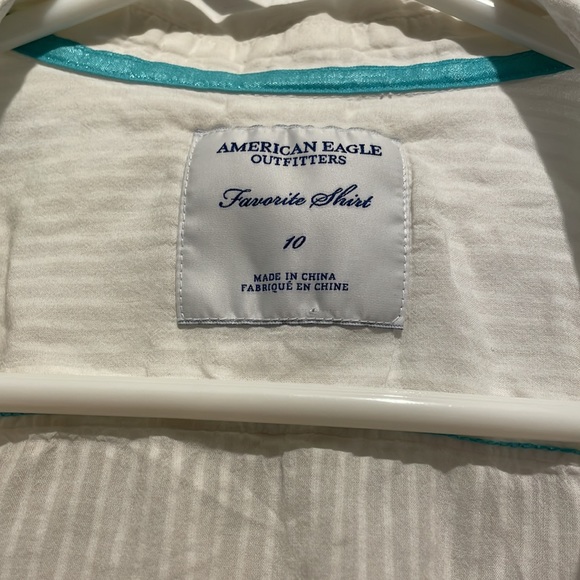 White button down shirt from American Eagle - Picture 2 of 3